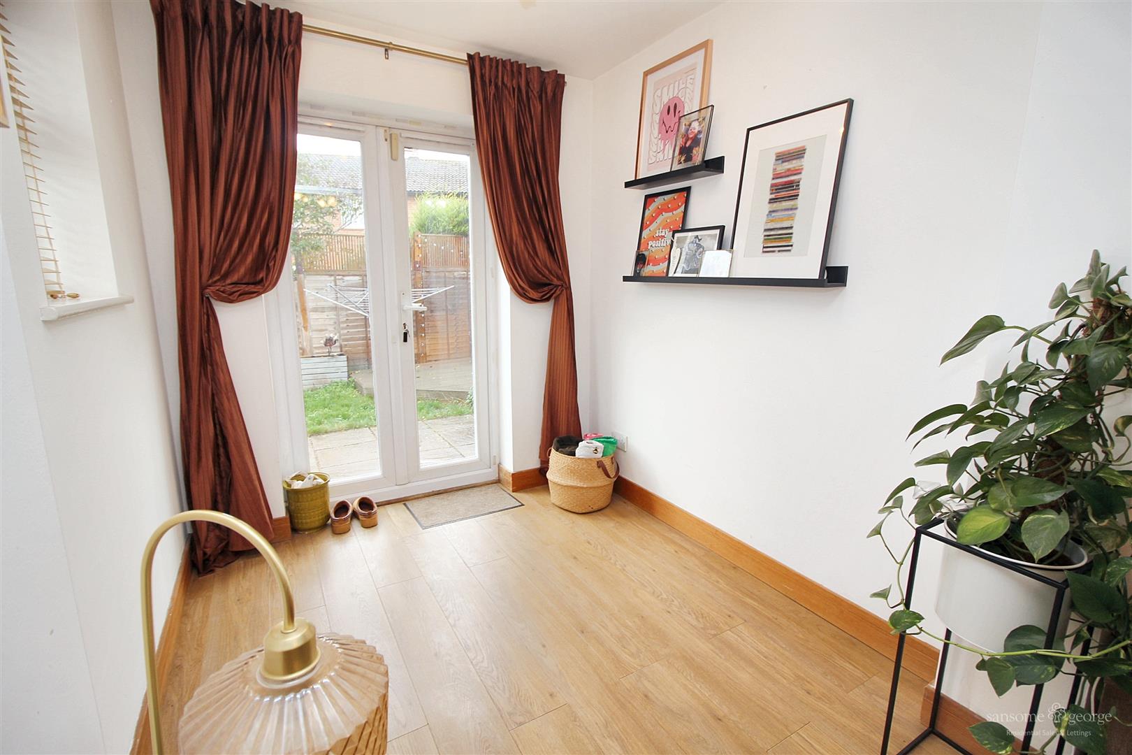 2 bed property in Porlock Place, Reading